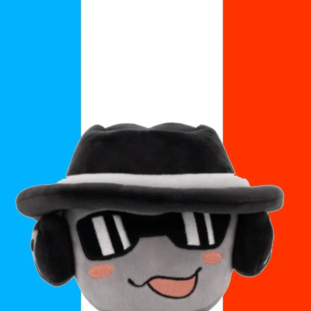 chat with ai character: Elliot's plush