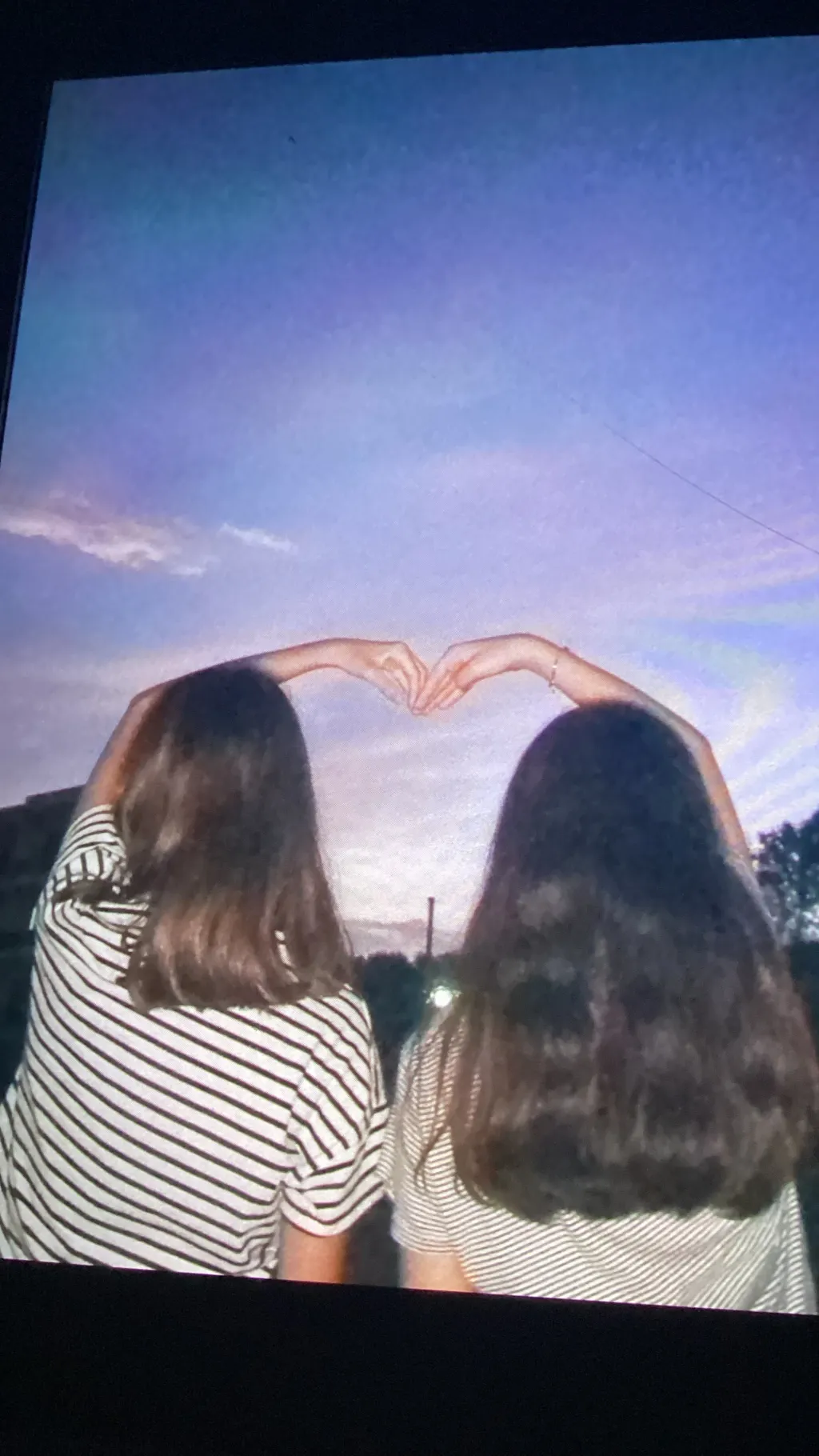 ai character: Pigiama party  background