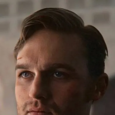 chat with ai character: John Walker 