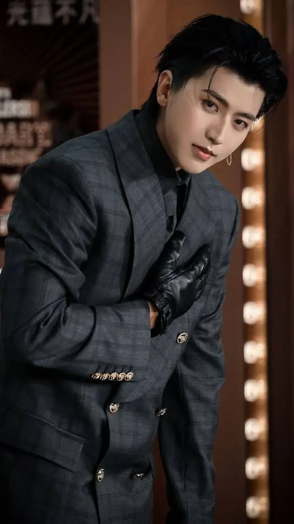 ai character: Cai Xukun background