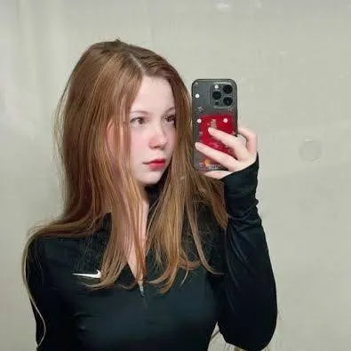 chat with ai character: Hannah