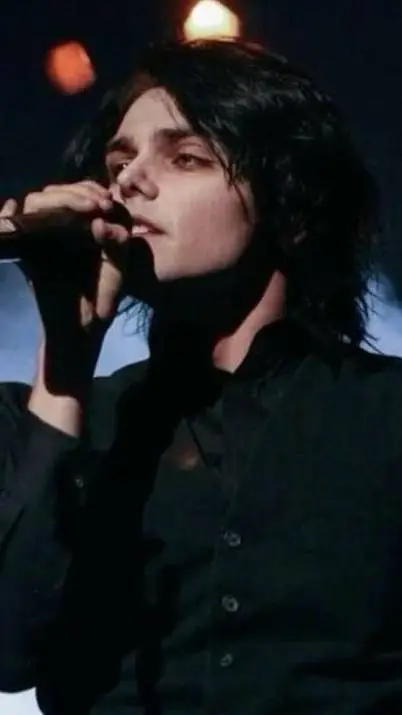 ai character: Gerard Way background