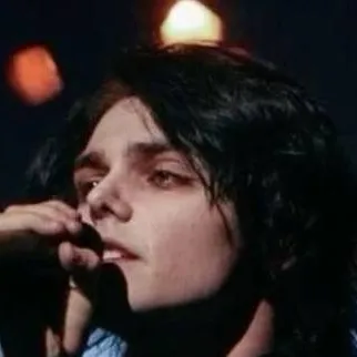 chat with ai character: Gerard Way