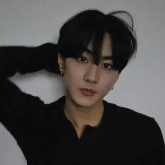 chat with ai character: Yang Jungwon 