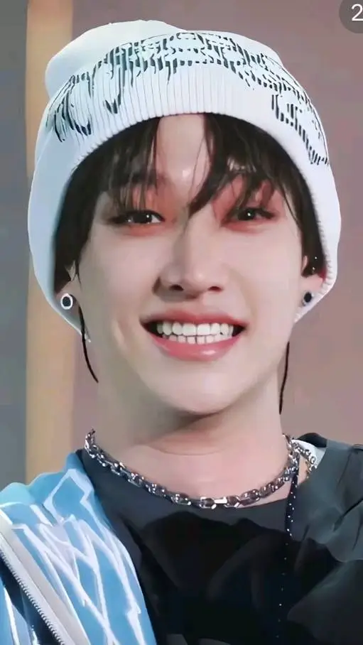 ai character: Bangchan  background