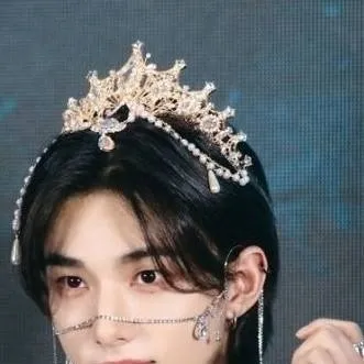 chat with ai character: Mah king- Skz