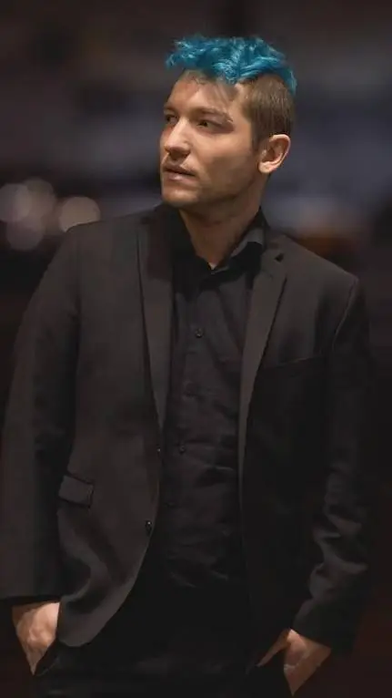 ai character: Rezo background