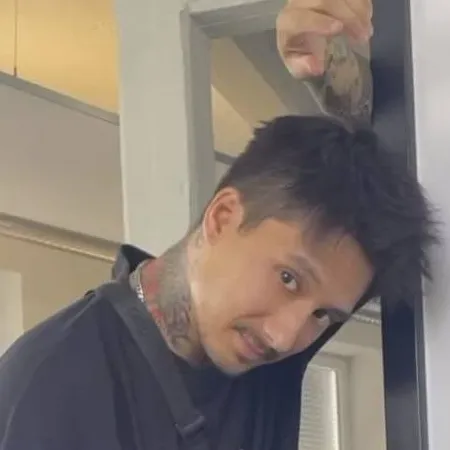 chat with ai character: Julien Bam