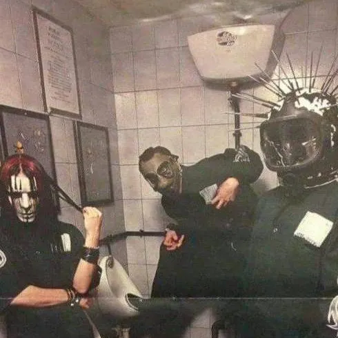 chat with ai character: Slipknot! ☆