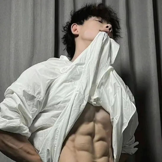 chat with ai character: Vincent