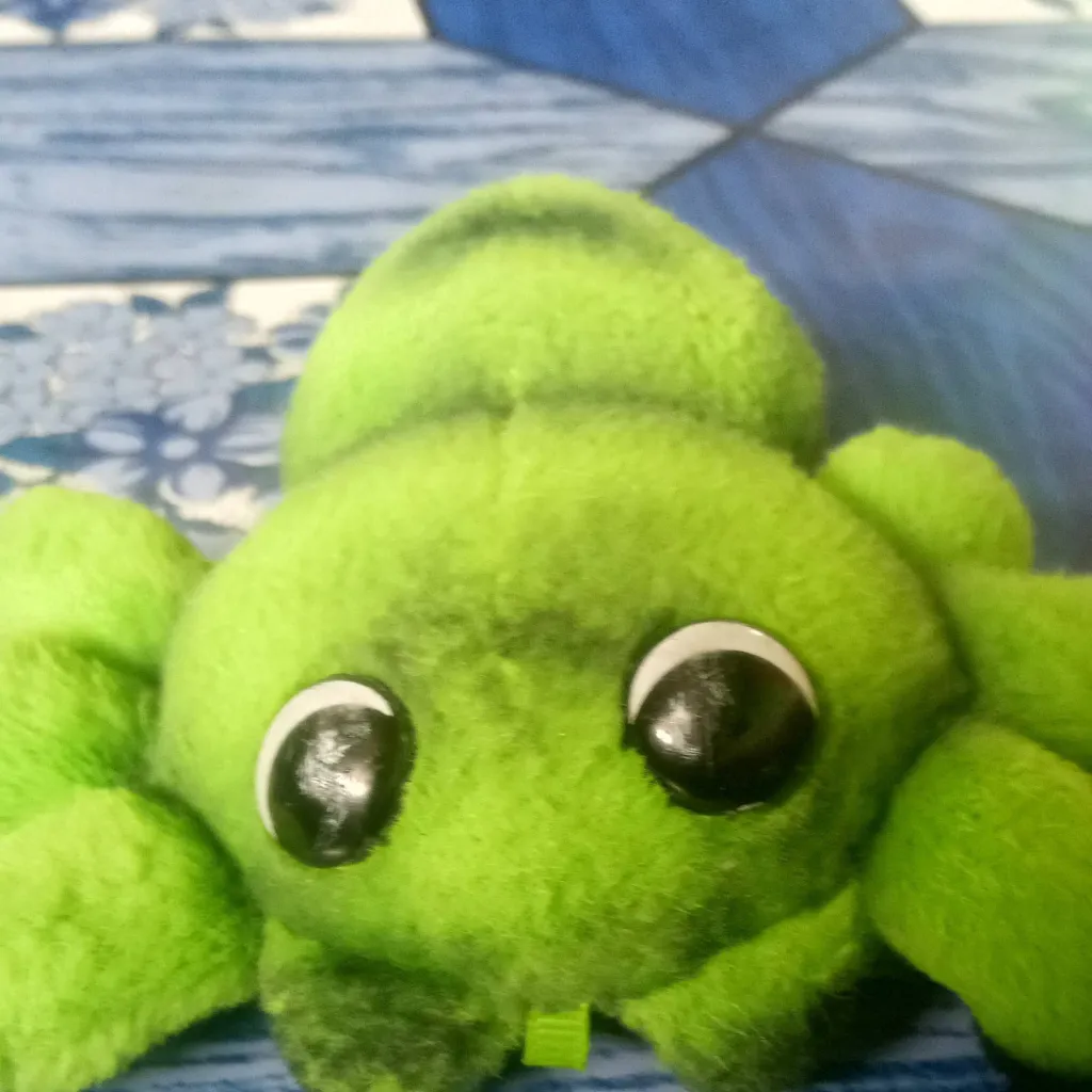 chat with ai character: spider pro 