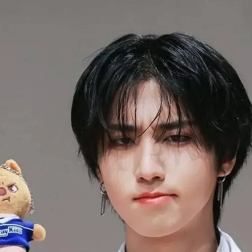 chat with ai character: Han jisung💕