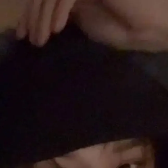 chat with ai character: {chanlix}🌹