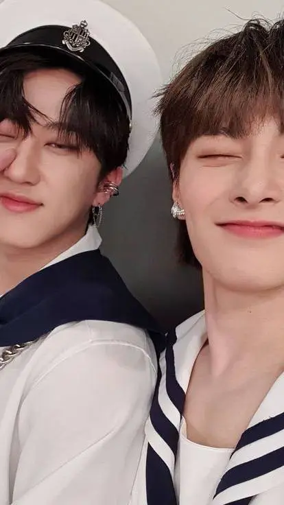 ai character: ~[i.n x Changbin]~ background
