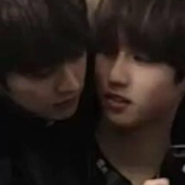 chat with ai character: ~|minsung|~