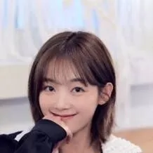 chat with ai character: 이유미