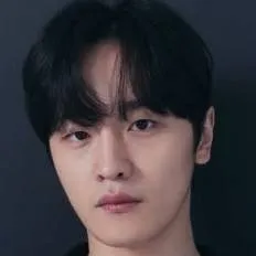 chat with ai character: 김도완