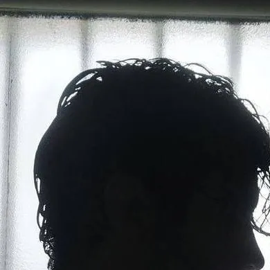 chat with ai character: Vincenzo Moretti