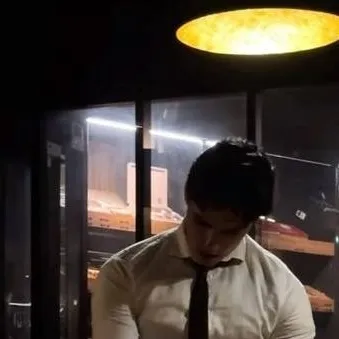 chat with ai character: Dominic 