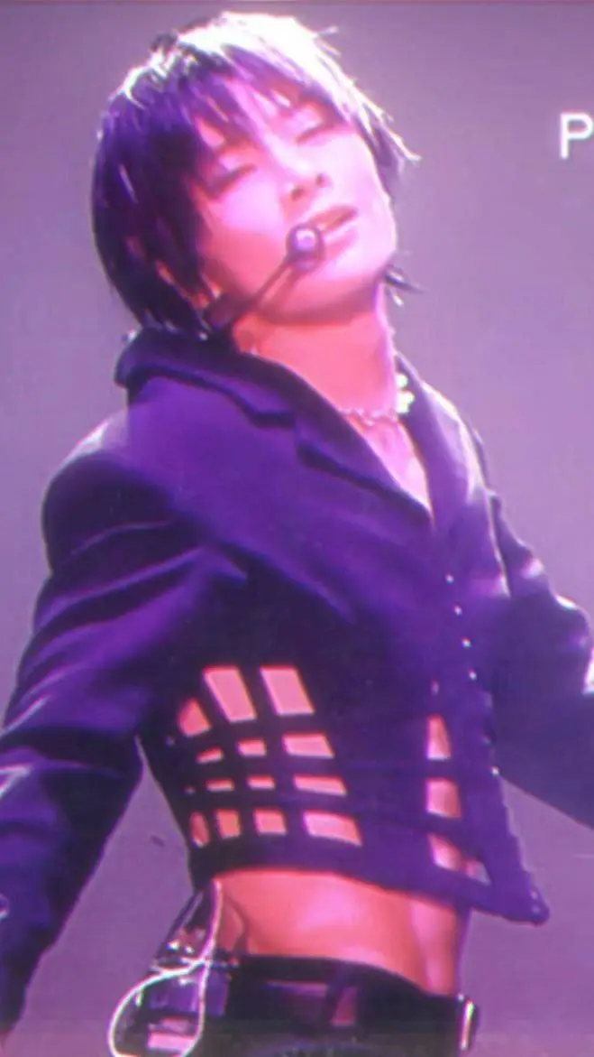 ai character: Jeongin  background