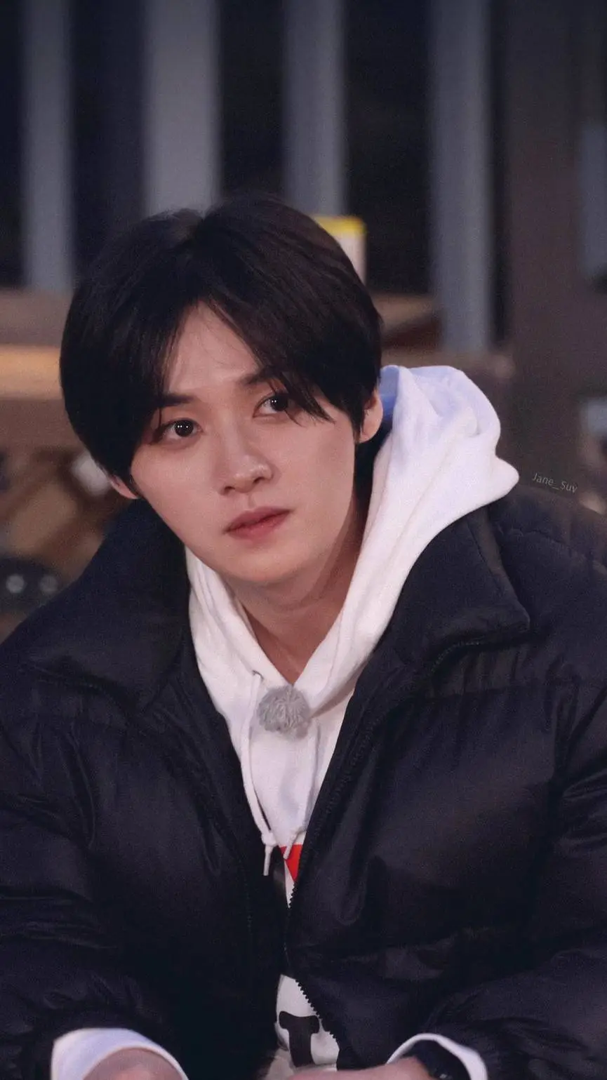 ai character: Minho background