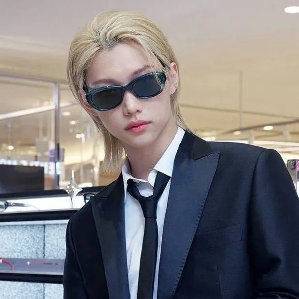 chat with ai character: Felix 