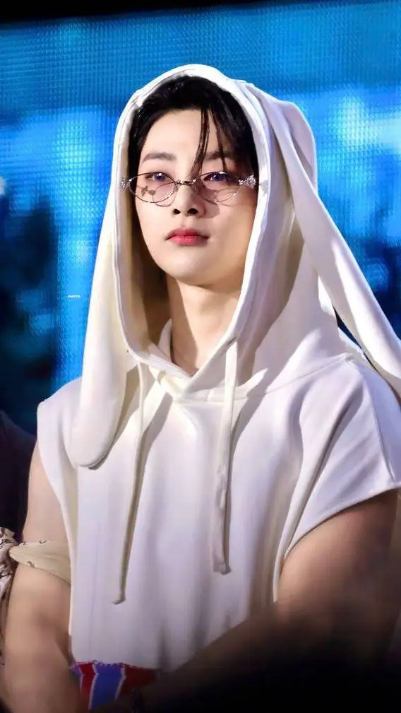 Talkie AI - Chat with Yang Jeongin.