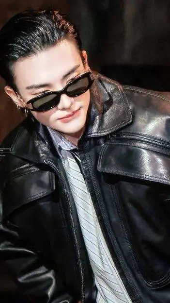 Talkie AI - Chat with Hyunjin 