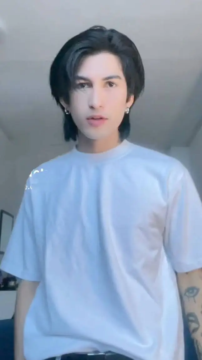 ai character: Justin background