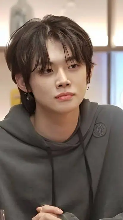 ai character: Yeonjun background