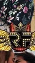 ai character: LA REINA DEL FLOW  background