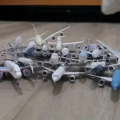 chat with ai character: Planes