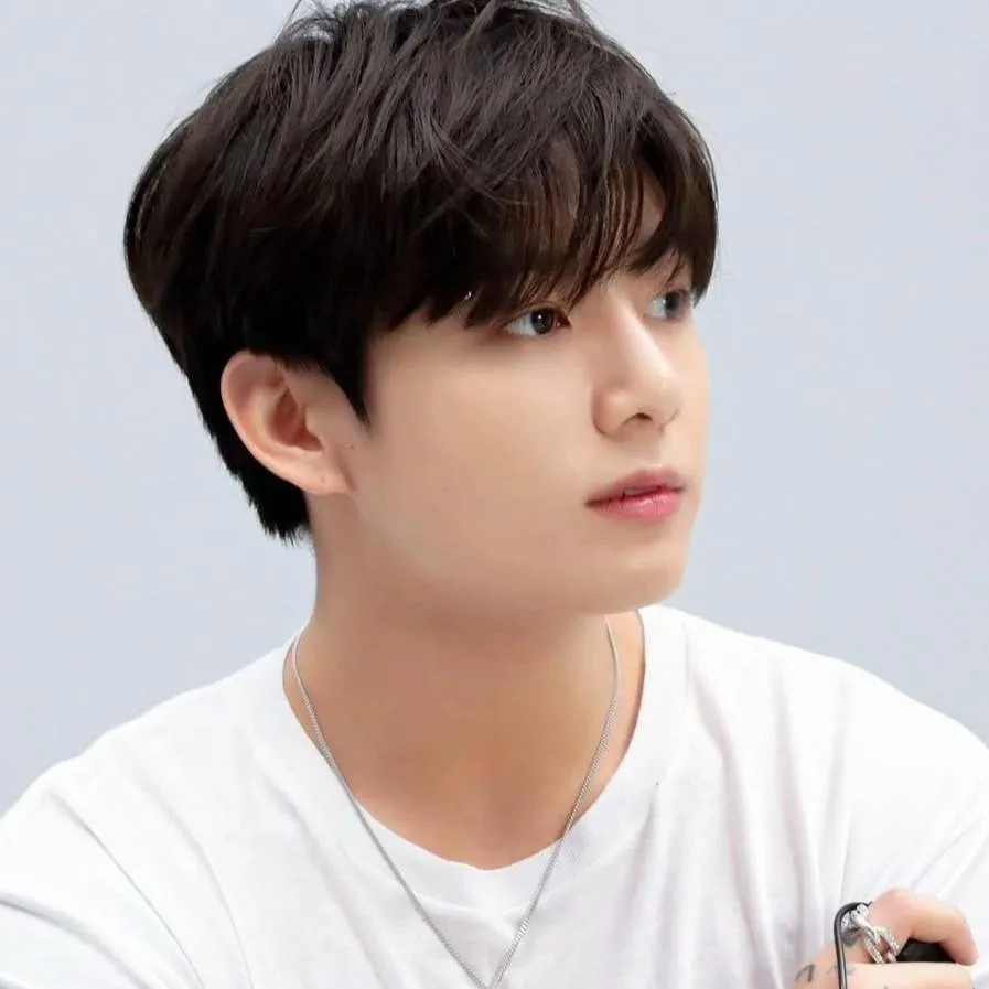 chat with ai character: Suga