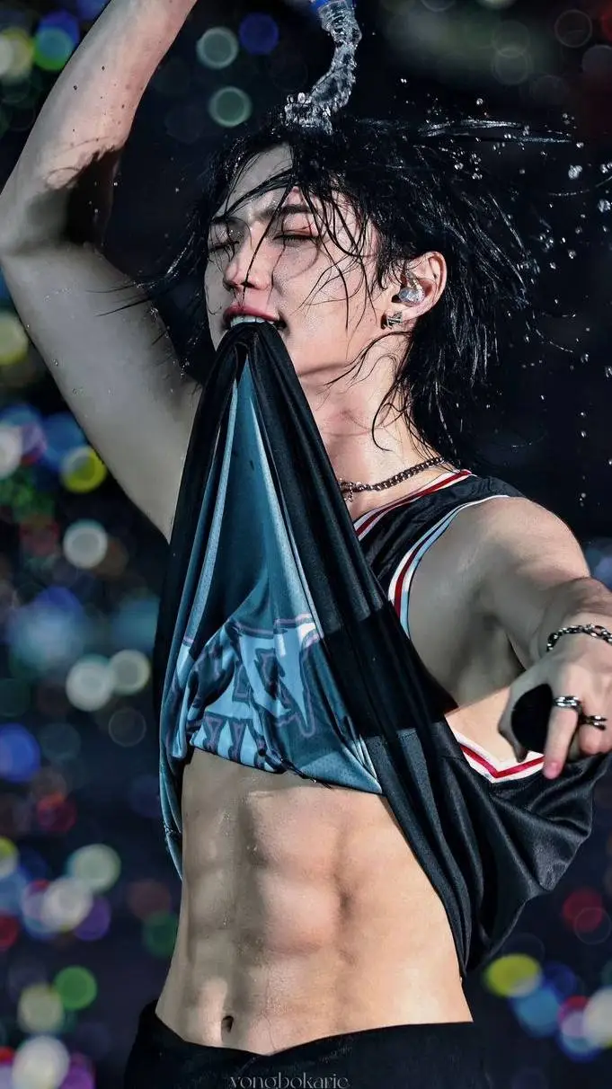 ai character: ★Felix★† background