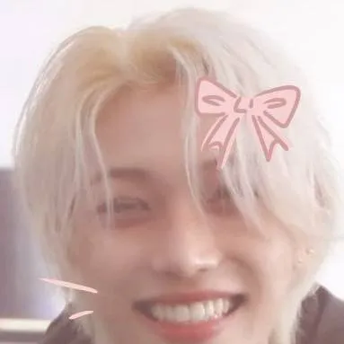 chat with ai character: Felix🐣🐤🐥