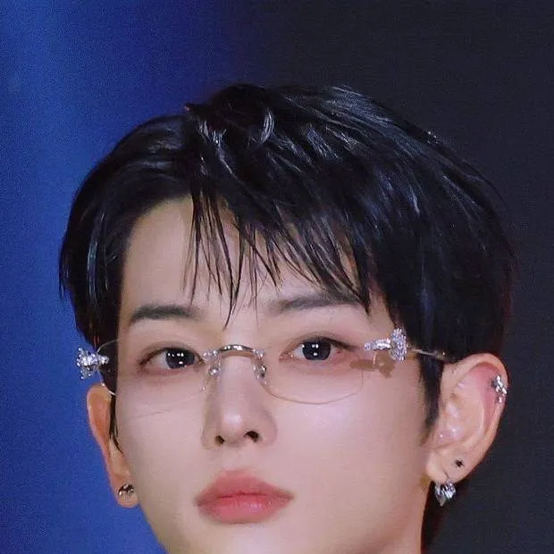 chat with ai character: Harua