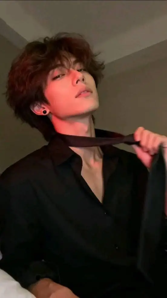 ai character: 💋jae-min💋 background