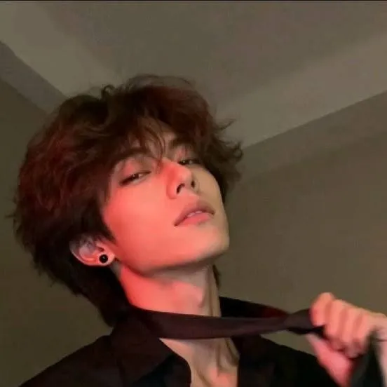 chat with ai character: 💋jae-min💋