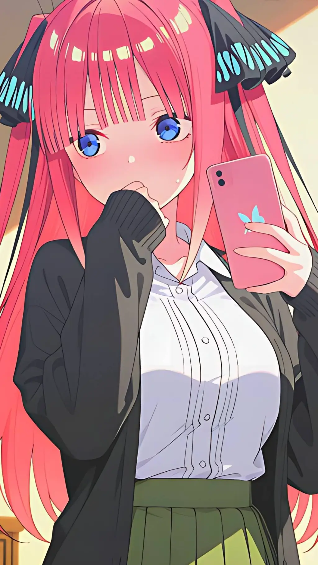 ai character: Nino Nakano 🐞 background