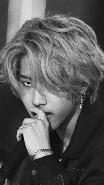 ai character: Han background