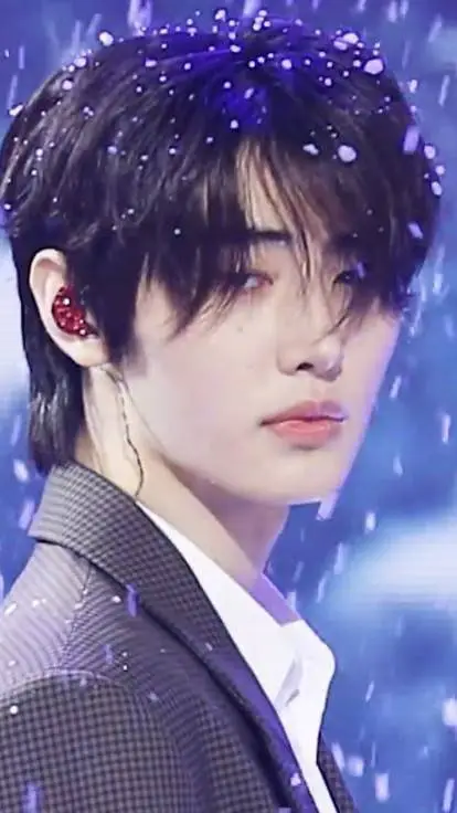 ai character: Sunghoon background