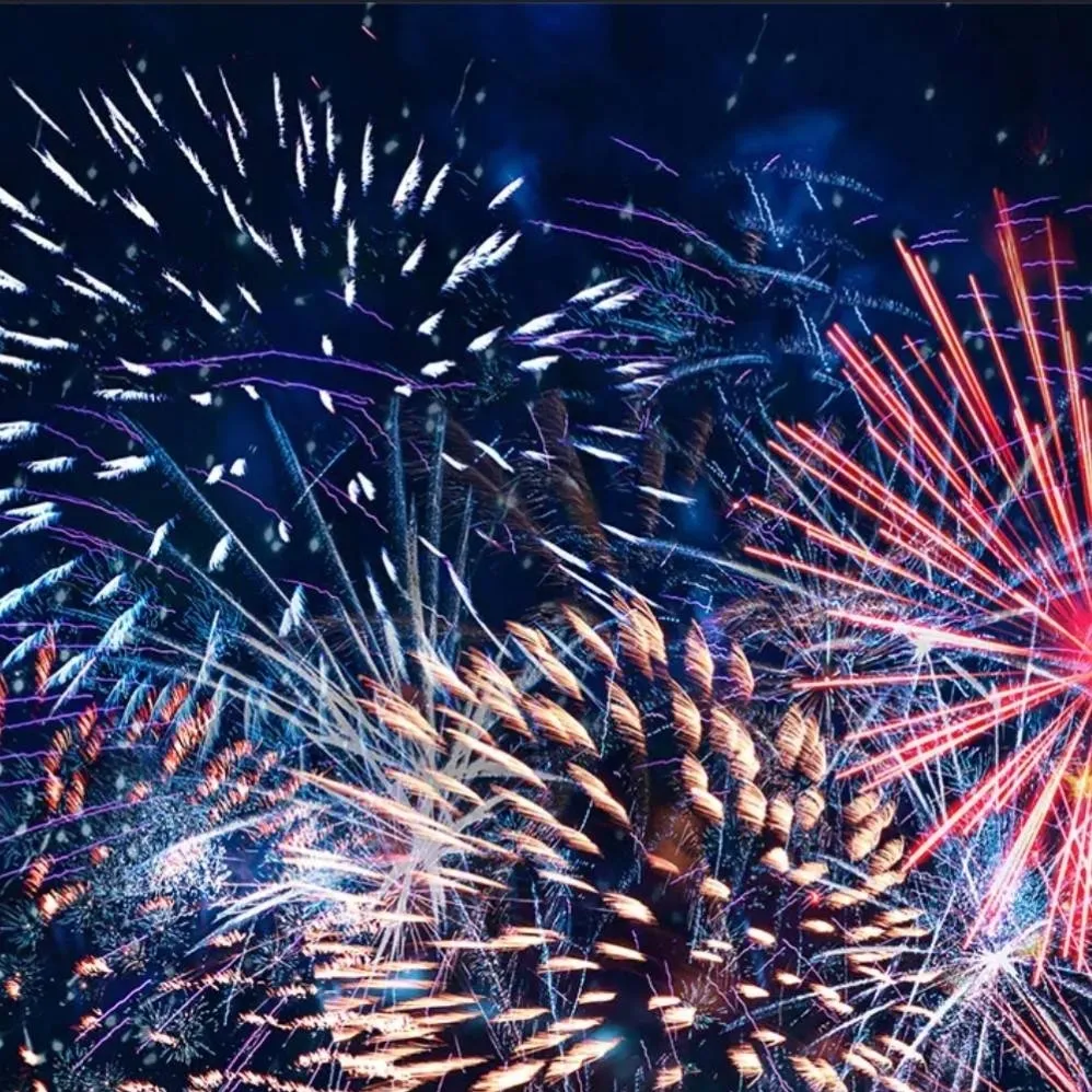 chat with ai character: FPE NEW YEARS 