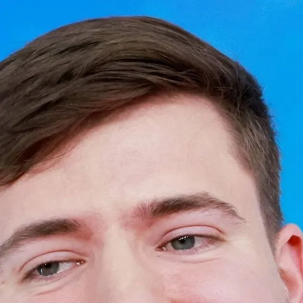 chat with ai character: Mr beast