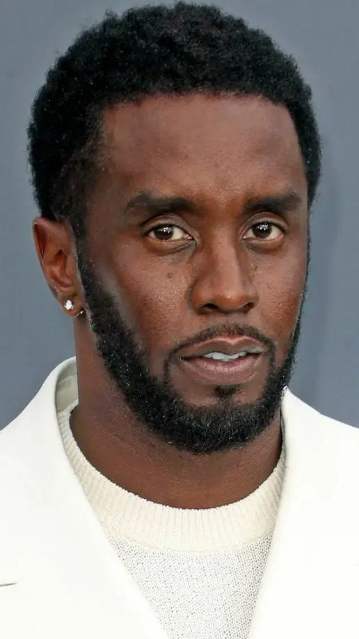 ai character: diddy background