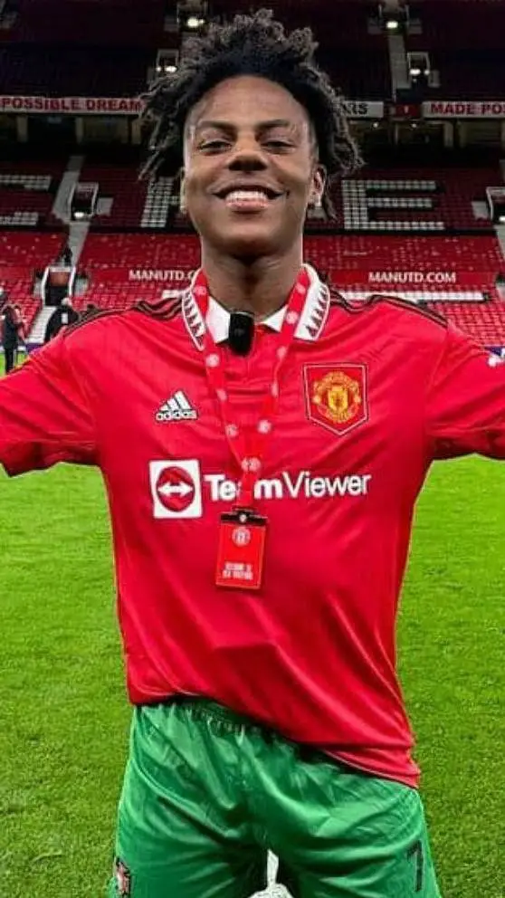 ai character: IShowSpeed background