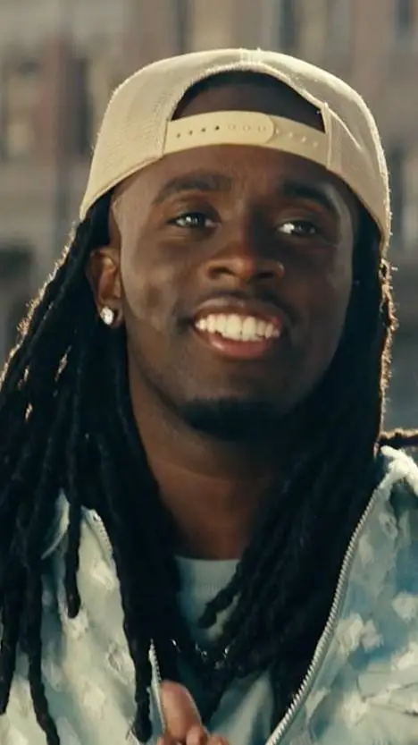 ai character: kai cenet background