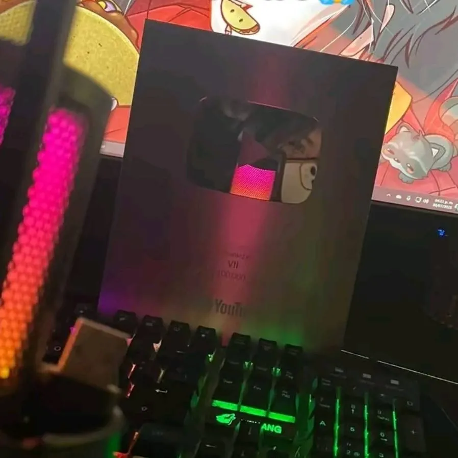 chat with ai character: VII+alan