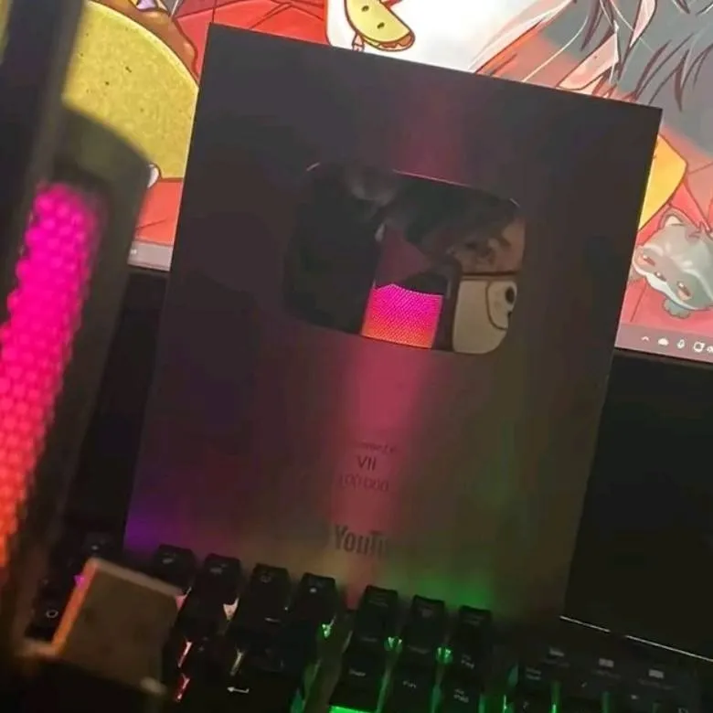 chat with ai character: VII+alan