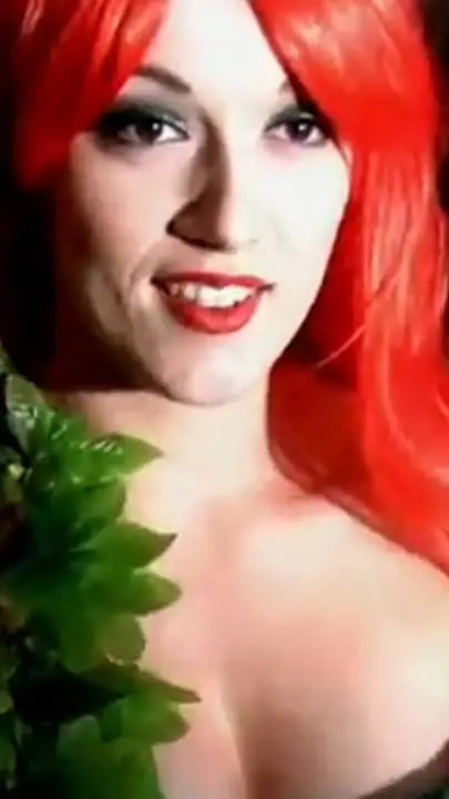 ai character: poison ivy background