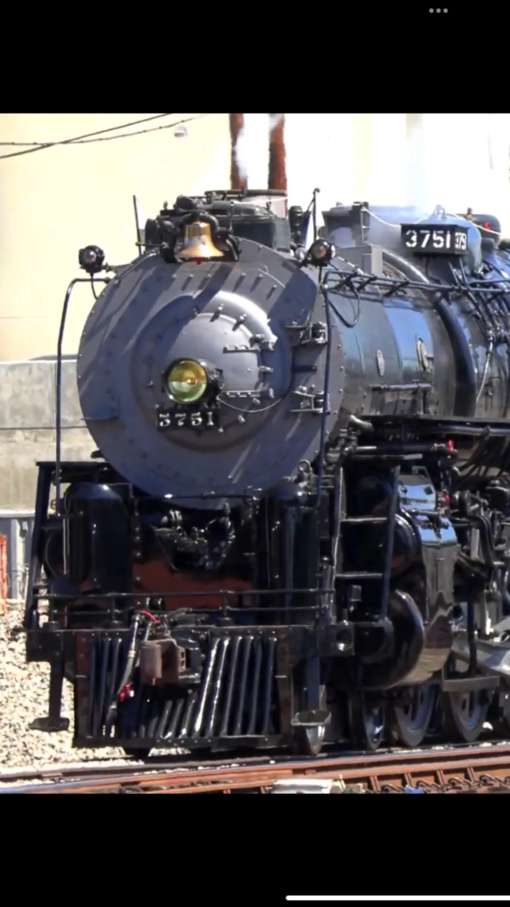 Talkie AI - Chat with Evan the fat train